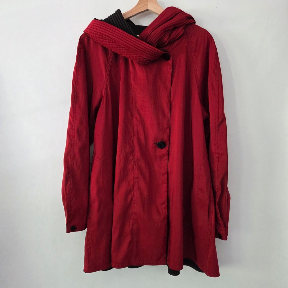 Mycra Pac Now Donatella 2 M/L Reversible Raincoat Accordion Pleat Hood Black Red